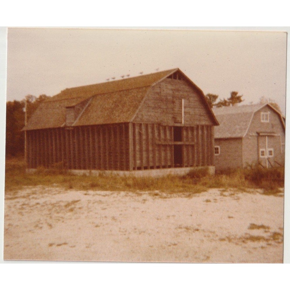 Vtg 1983 Color Snapshot Photo Gambrel Barn Washington Island Door County WI